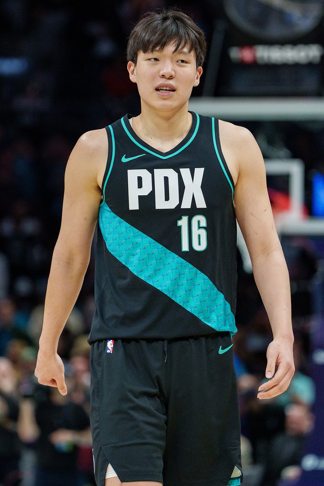 开云体育下载-记者：如果你很久没看杨瀚森的比赛 乍一看就会发现他有明显进步